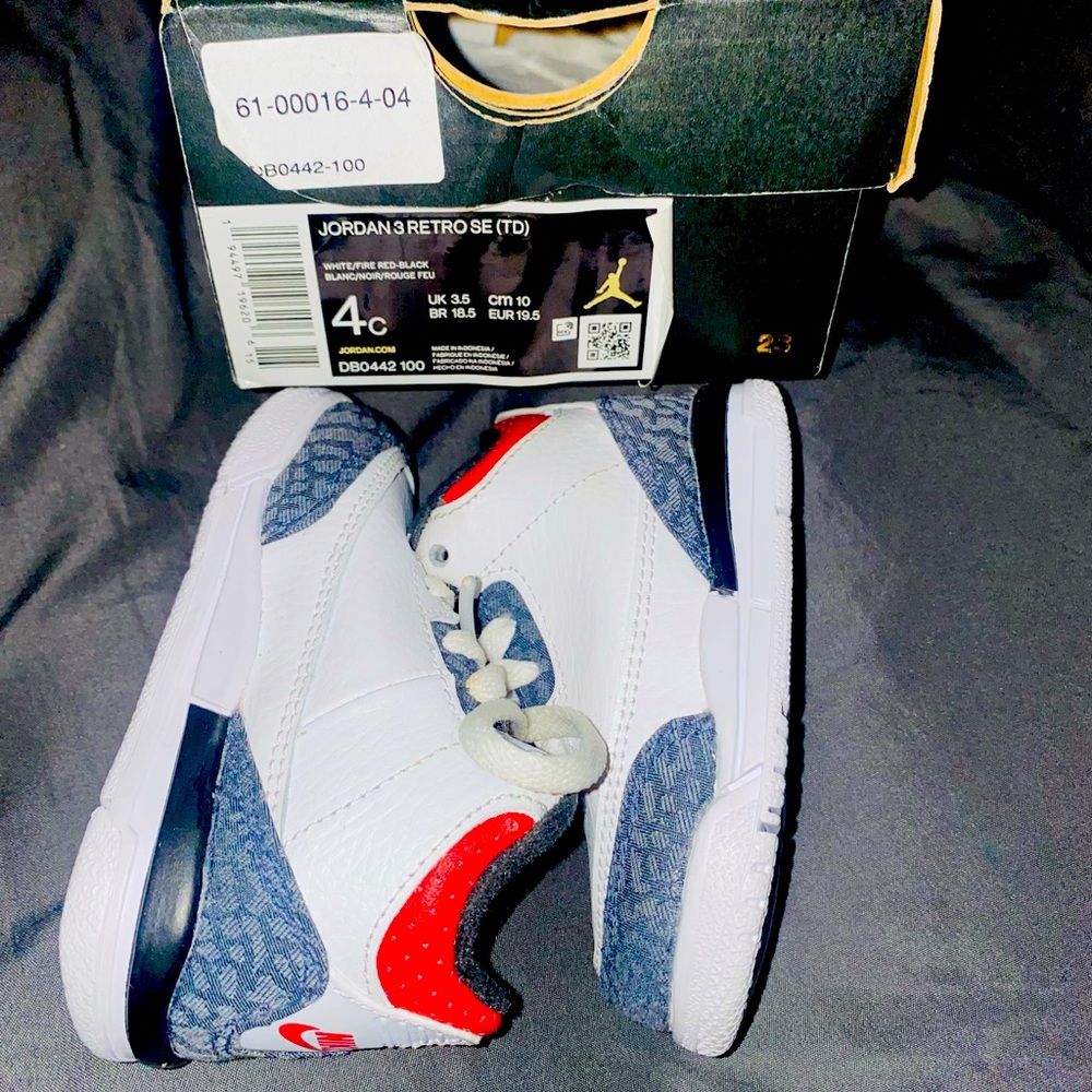 Jordan 3s